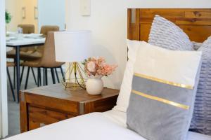 Live On the Iconic Sydney CBD Wharf with family