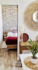 Appartements N2 Barbacane-Pieds Cite-Boheme Chic-Clim Mobile : Appartement 1 Chambre