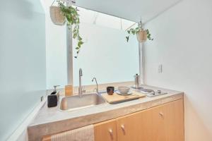 NEW! Cozy Cuauhtémoc Studio, Near USA Embassy