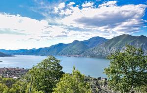 2 Bedroom Stunning Apartment In Sovere - Ivi007