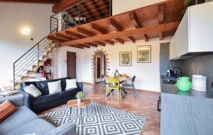 2 Bedroom Stunning Apartment In Sovere - Ivi007