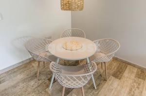 Luxury, BBQ & Pool in Villa Morra