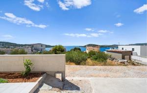 Beautiful Apartment In Razanj - Csv366