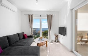 Beautiful Apartment In Razanj - Csv366