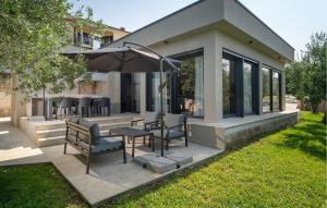 Amazing Home In Vrsar With House A Panoramic View 