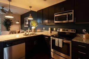 Heart of 12 South, Near Downtown, Park FREE - #12