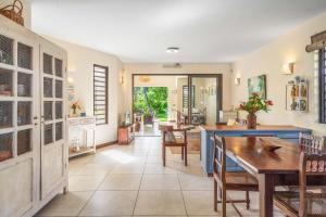 Villa du Lagon, à 50m de la plage avec piscine privée