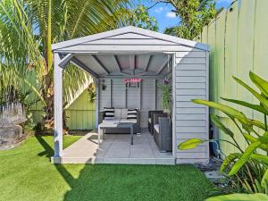 The Velvet Palm Midtown Pool and Hot Tub