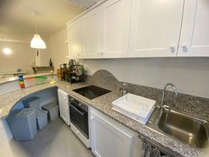 100 m to the sea with air conditioning and speed WiFi