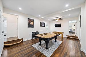 Getaway Nr Midtown, DT, TSU Hot tub Game Room