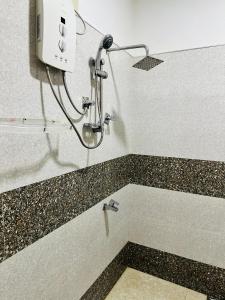 L S Lanka Hotel Dambulla