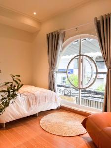 Paar Homestay 76 C18 Tân Bình