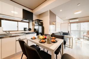 #32 -服部ビル東池袋- Condo