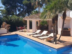 Moraira Villa closest to town center - 3hvězdičkové hotely ve městě Moraira