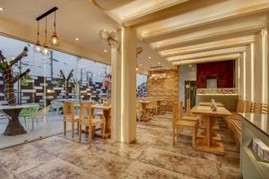 Super Townhouse Geetraj Near Shalimar Gateway