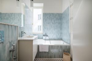 Mokotowska Superior Apartment by BookingHost