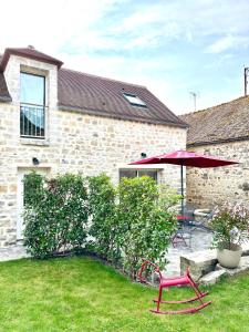 La Grangerie - Maison en pierre centre village