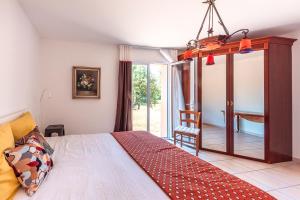 Maisons de vacances La Gloriette d-Oustaou - au coeur du Verdon : photos des chambres