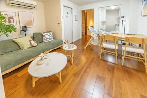 Asakusa Cozy Japanese House with Tatami & Projector, 5min to Station