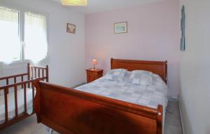 Maisons de vacances Cozy Home In Bedarrides : photos des chambres