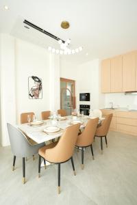 The Botany Pool Villa