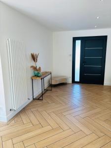 Évasion à 2h de Paris avec piscine chauffée privée