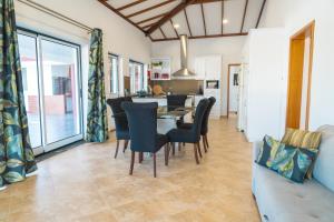 Chalé dAngra Guest House