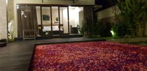 Privat Pool Villa with Kitchen at seminyak