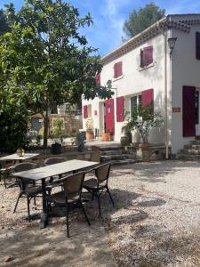 Hotels Hotel Le Mas des Ecureuils : photos des chambres