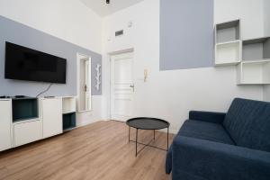 Kilińskiego Comfy Blue Studio by BookingHost