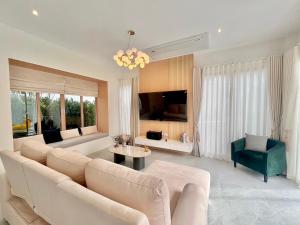 The Botany Pool Villa