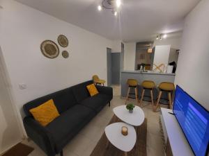 058 - Valfere,Saint Anne, Central, Appart 1chambre