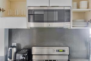 Blueground Nolita balcony nr Bowery NYC-1949