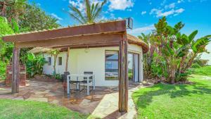 Gleisner Hospitality -Sea Horse