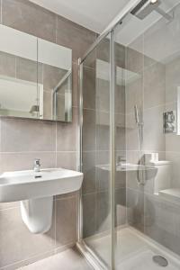 Fabulous all-new 2bed-2bath - Vauxhall near river