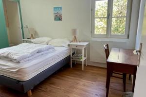 Maisons de vacances Charming house with garden near the port : photos des chambres