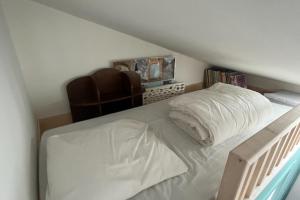 Maisons de vacances Charming house with garden near the port : photos des chambres