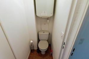 Apartment with balcony near beach