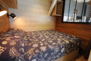 Rare petit chalet sur le lac barque à rames clim