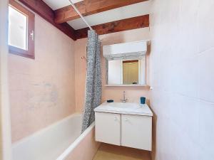 Appartements Apartment Moulin de la Brunette-6 by Interhome : photos des chambres