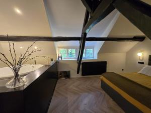 Villas Longere avec jacuzzi et petit etang : photos des chambres