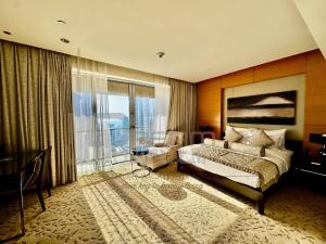 Emaar Fashion Avenue Studio Burj view