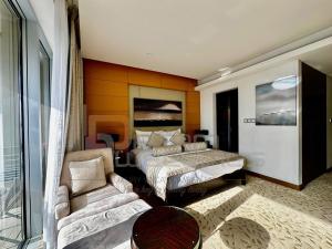 Emaar Fashion Avenue Studio Burj view