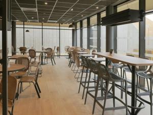 Hotels B&B HOTEL Carcassonne Rocadest La Cite : photos des chambres