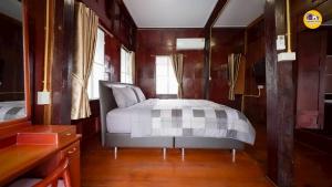 Grandmas House บ้านคุณย่า สาย1