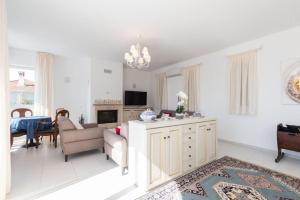 Appartements Villa with private pool - Sea view - Terrace - BBQ : photos des chambres