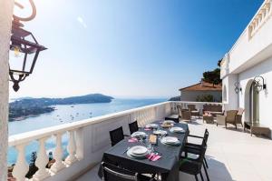 Appartements Villa with private pool - Sea view - Terrace - BBQ : photos des chambres