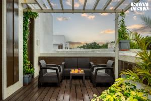 StayVista at Beth Shalom with Lawn, Bar