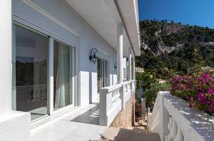 Appartements Villa with private pool - Sea view - Terrace - BBQ : photos des chambres