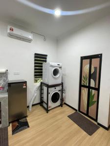 EL Homestay